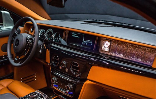 Rolls Royce Phantom 8 Giá bán  Thông số 2023  Blog Xe Hơi Carmudi