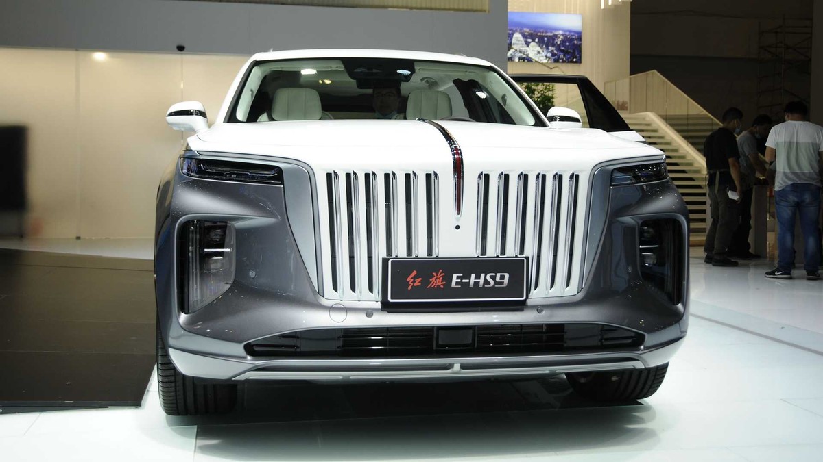 Image 11 details about Top Rank From RollsRoyce to Hongqi the 8 most  luxurious cars in the world  WapCar News Photos