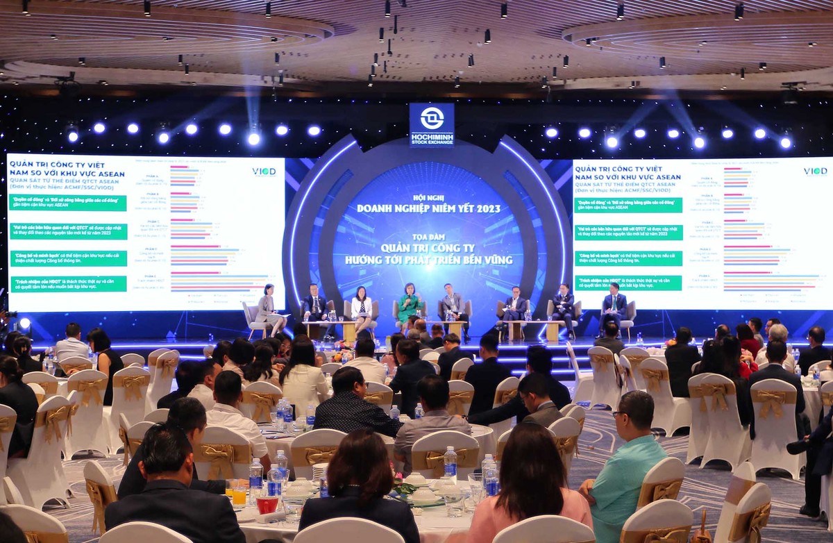 Tọa đàm với chủ đề “Quản trị công ty hướng tới phát triển bền vững”. ảnh 8 Tọa đàm với chủ đề “Quản trị công ty hướng tới phát triển bền vững”. ảnh 8