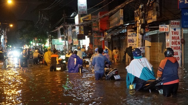 TPHCM: Năm 2018 phải xử lý dứt điểm các điểm lấn chiếm hệ thống thoát nước ảnh 1 TPHCM: Năm 2018 phải xử lý dứt điểm các điểm lấn chiếm hệ thống thoát nước ảnh 1