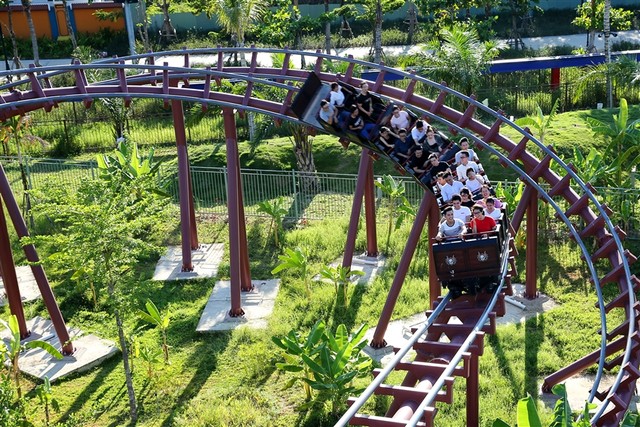 Tháp rơi tự do cao 47m sắp ra mắt tại Asia Park Đà Nẵng ảnh 3 Tháp rơi tự do cao 47m sắp ra mắt tại Asia Park Đà Nẵng ảnh 3