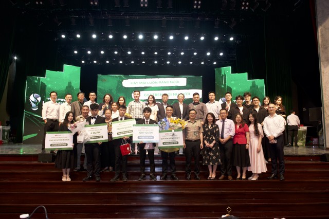 Sinh viên Đại học Ngoại thương giành ngôi quán quân cuộc thi I-INVEST! 2023 3 Sinh viên Đại học Ngoại thương giành ngôi quán quân cuộc thi I-INVEST! 2023 ảnh 1