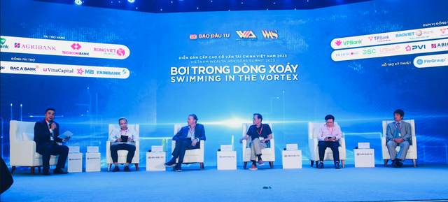 Chủ tịch Dragon Capital đưa ra 3 lời khuyên cho các nhà đầu tư 3 Chủ tịch Dragon Capital đưa ra 3 lời khuyên cho các nhà đầu tư ảnh 1