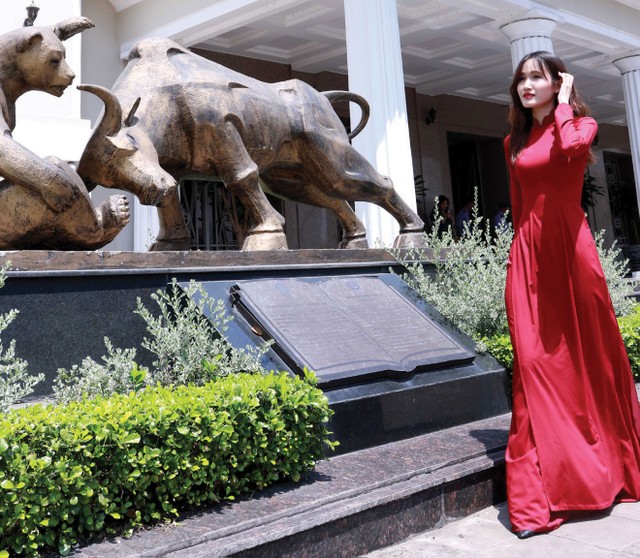 Chuyển sàn cũng phải hợp thời 3 Chuyển sàn cũng phải hợp thời ảnh 1