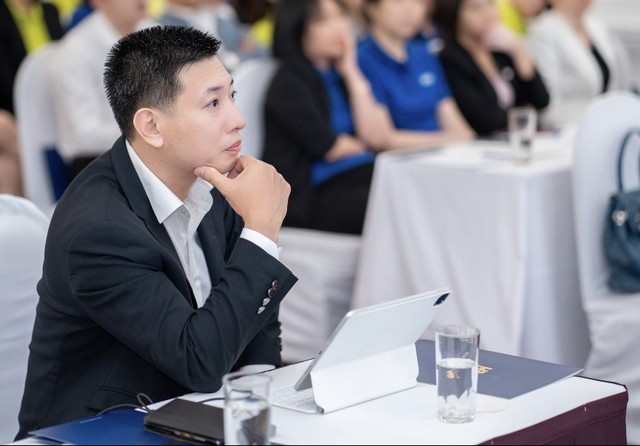 CEO ACBS Nguyễn Đức Hoàn: Đối mặt thách thức, tạo sự khác biệt CEO ACBS Nguyễn Đức Hoàn: Đối mặt thách thức, tạo sự khác biệt