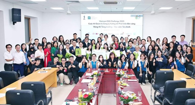 Hình ảnh vòng thi Tăng trưởng – Cuộc thi ESG Challenge 2023 hôm 7/11 ảnh 1 Hình ảnh vòng thi Tăng trưởng – Cuộc thi ESG Challenge 2023 hôm 7/11 ảnh 1