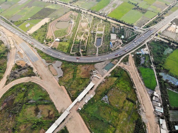 Sốt ruột giải ngân vốn đầu tư công chậm, Chính phủ họp bàn tìm giải pháp ảnh 1