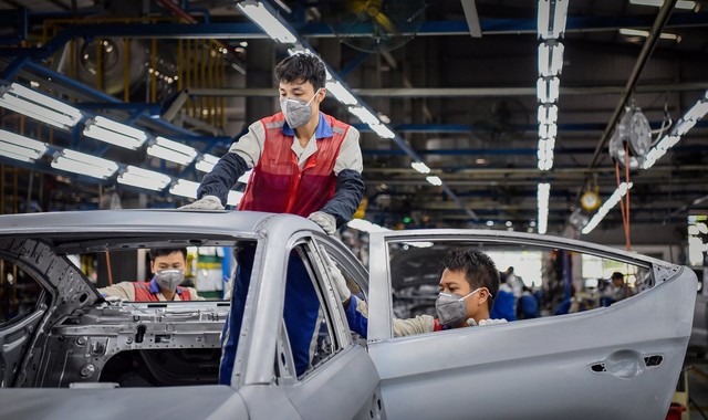 ‘Lo đóng cửa nhà máy ít, lo không bán được ôtô nhiều hơn’ ảnh 1 ‘Lo đóng cửa nhà máy ít, lo không bán được ôtô nhiều hơn’ ảnh 1