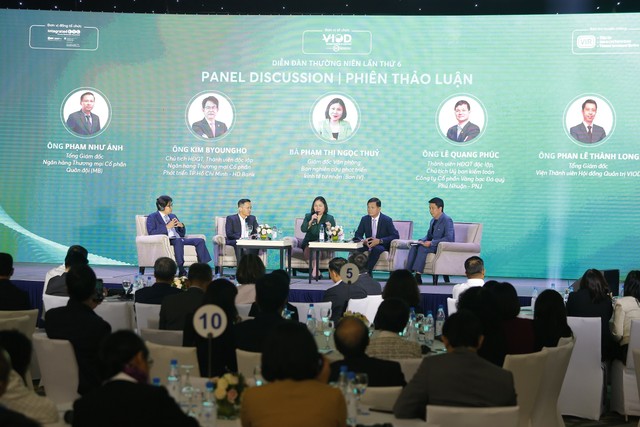 Ông Kim Byoungho – Chủ tịch HĐQT HDBank phát biểu tại phiên thảo luận Mở khóa Tài chính Xanh và Đầu tư thông qua Quản trị Xanh ngày 22/11 ảnh 1