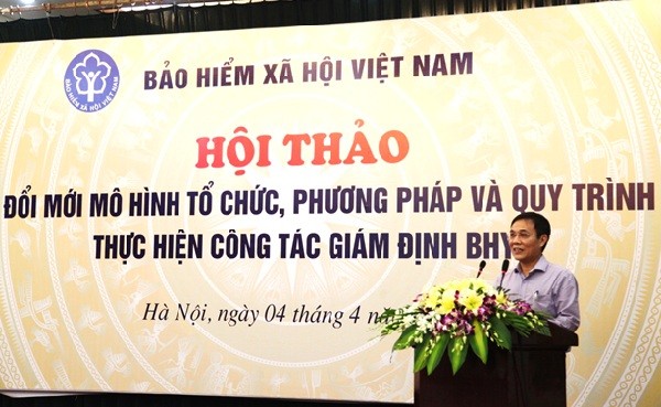 Phó Tổng Giám đốc BHXH Việt Nam Phạm Lương Sơn phát biểu tại Hội thảo.