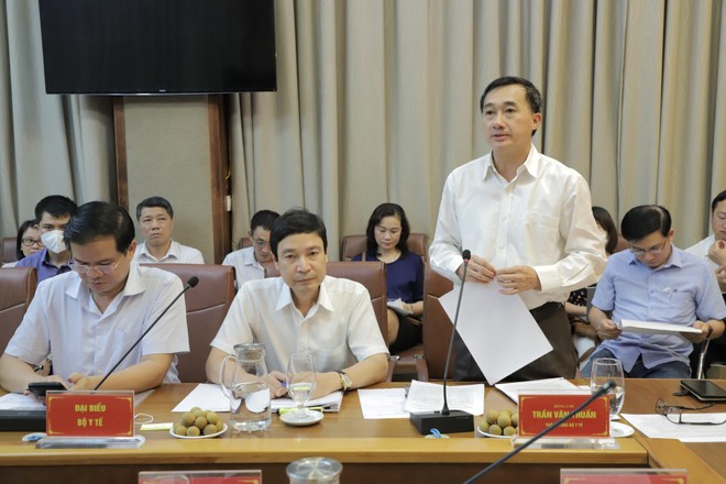 Thứ trưởng Bộ Y tế Trần Văn Thuấn đánh giá: Về cơ bản hai Ngành đã đạt được sự đồng thuận trong giải quyết, tháo gỡ vướng mắc về thanh quyết toán chi phí KCB BHYT.