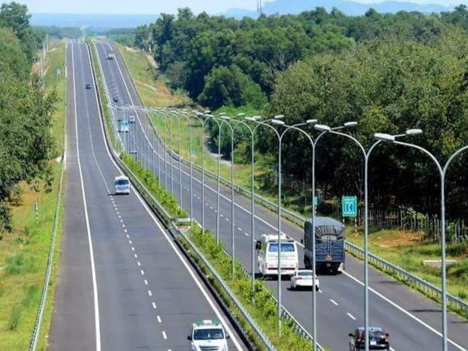 Thống nhất trình Quốc hội dự án đường cao tốc 146.990 tỷ đồng