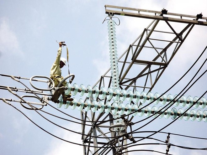 Năm 2022, giá truyền tải điện ở Việt Nam quy định là 75 đồng/kWh