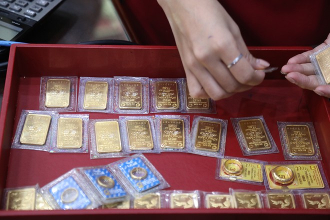 Giá vàng hôm nay ngày 19/1: Giá mua bán vàng SJC chênh lệch hơn 1 triệu đồng/lượng