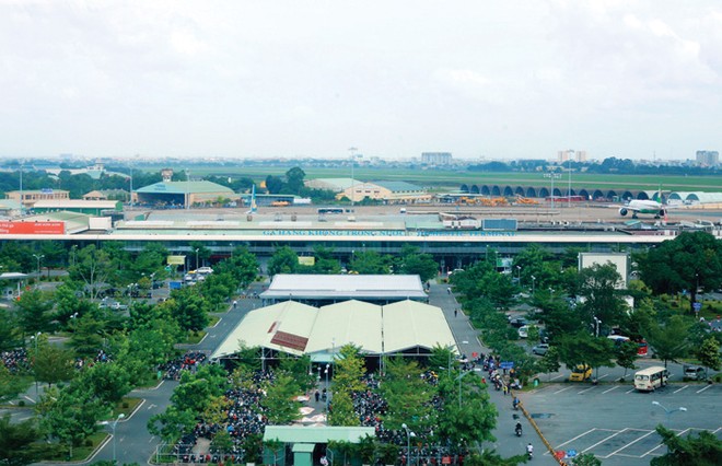 Không chỉ hạn chế về quỹ đất, mà không gian hoạt động bay của Sân bay Tân Sơn Nhất hiện cũng quá tải    