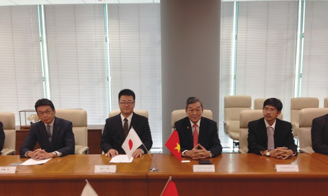 Đại diện SMC, Toami và Hanwa ký kết hợp đồng thành lập Liên doanh SMC Toami
