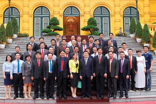 Thế hệ những doanh nhân Việt Nam ngày càng đóng vai trò quan trọng trong sự nghiệp phát triển kinh tế đất nước. Các doanh nhân cũng luôn nhận được sự quan tâm của các lãnh đạo Đảng và Nhà nước