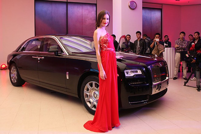 Rolls Royce Ghost ra mắt tại Hà Nội