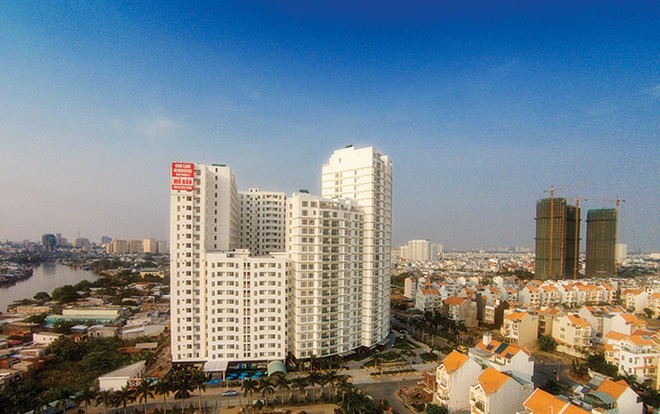 Him Lam Riverside có vị trí tại trung tâm quận 7, chỉ cách Chợ Bến Thành vài phút đi xe. 100% căn hộ có diện tích 59 - 83 m2. Giá chỉ 1,6 - 2,4 tỷ đồng/căn