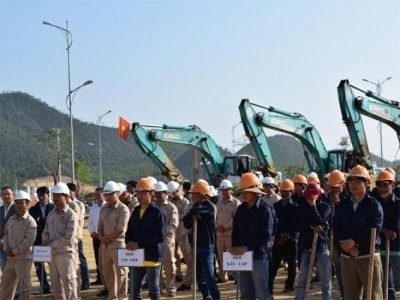 Công ty CP Lắp máy Trung Nam tổ chức thi công ở dự án Khu Công nghệ cao Đà Nẵng.