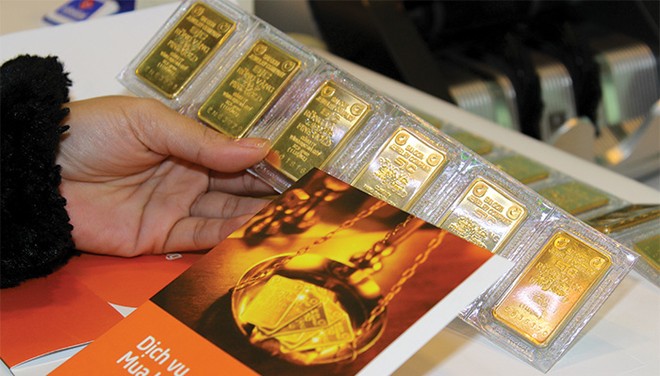Hiện có khoảng 300 - 500 tấn vàng, tương đương 20 tỷ USD, đang nằm trong dân - Ảnh: Hoài Nam