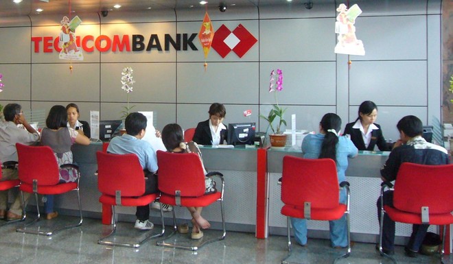 Techcombank: 6 tháng lãi hơn 1.000 tỷ đồng