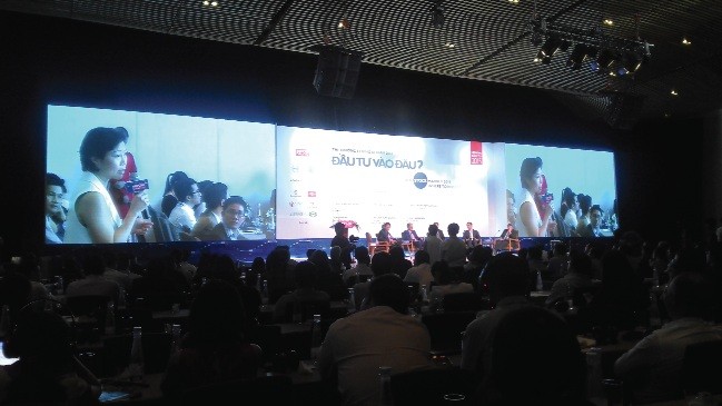 Các diễn giả tại  Hội nghị đánh giá TTCK Việt Nam khá hấp dẫn trong mắt các nhà đầu tư