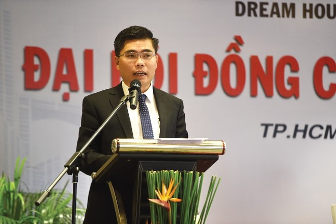 Ông Phan Tấn Đạt, Tổng giám đốc DRH phát biểu tại ĐHCĐ bất thường của Công ty