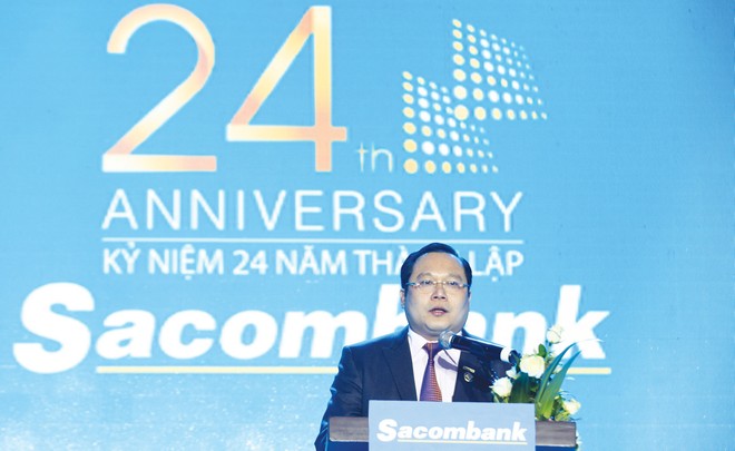 Đại diện Sacombank - ông Phan Huy Khang, Phó chủ tịch HĐQT kiêm Tổng giám đốc - phát biểu mở đầu buổi lễ kỷ niệm 24 năm ngày thành lập