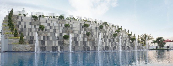 Khu hồ bơi thác tràn 9 tầng hiện hữu tại Melosa Garden