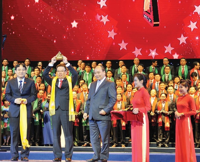 VietinBank nhận giải Sao Vàng đất Việt  2015