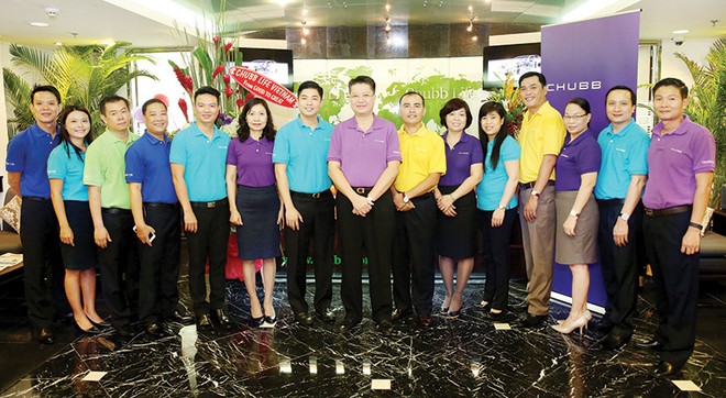 Ông Tuấn cùng tập thể cộng sự người Việt nỗ lực xây dựng nên một công ty bảo hiểm nhân thọ bảo vệ tài chính cho khách hàng