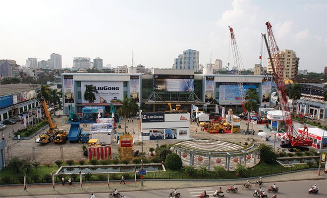 Tổ hợp Trung tâm dịch vụ, thương mại và nhà ở số 148 Giảng Võ, quận Ba Đình, Hà Nội với 89,42% đã thuộc về Tập đoàn Vingroup.