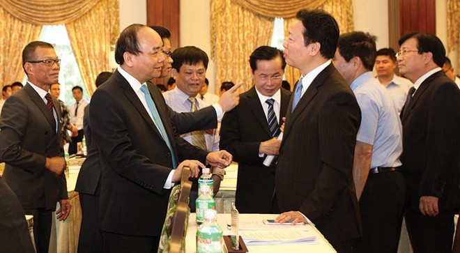Thủ tướng Chính phủ Nguyễn Xuân Phúc gặp gỡ với các doanh nhân ngày 29/4/2016 tại TP. HCM