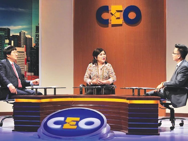 Bà Trần Thanh Hà (ngồi giữa) trong vai trò CEO của tình huống này