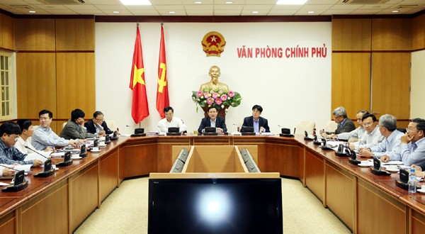 Phó Thủ tướng Vương Đình Huệ yêu cầu phấn đấu tới hết năm 2018 cơ bản xử lý xong các dự án, doanh nghiệp này (Ảnh: VGP/Thành Chung)