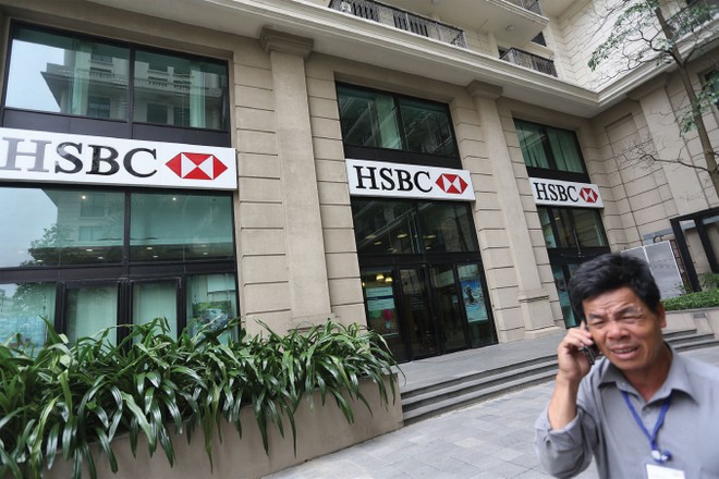 HSBC bị thất thoát 1,7 tỷ đồng vì nhân viên phát hành thẻ tín dụng cho khách hàng không đủ điều kiện