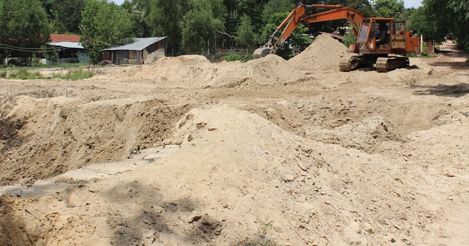 Bãi cát tại đường Nguyễn Xiển dần khan hiếm cát