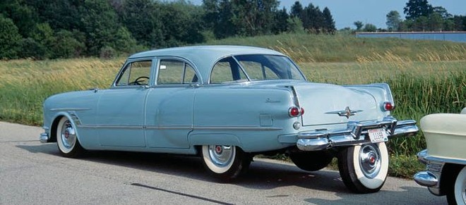Độc đáo, chiếc xe 5 bánh những năm 1950