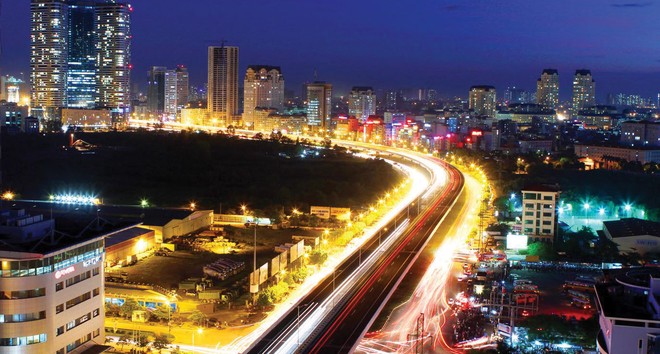 Hạ tầng giao thông phát triển là yếu tố giúp bất động sản phía Tây Hà Nội được nhiều người quan tâm. Ảnh: Dũng Minh