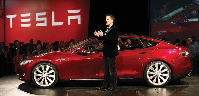 Ngành công nghiệp ô tô phải thay đổi khái niệm khi Tesla ra đời
