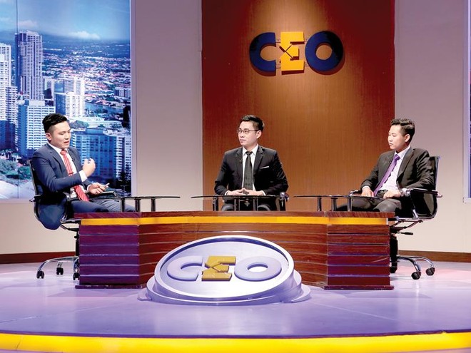 Ông Nguyễn Văn Tài, Giám đốc Công ty VietSense là người chơi ngồi ở vị trí CEO
