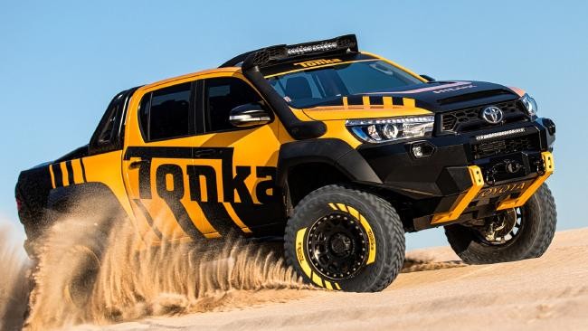 Toyota Hilux Tonka, “bò cạp sa mạc”
