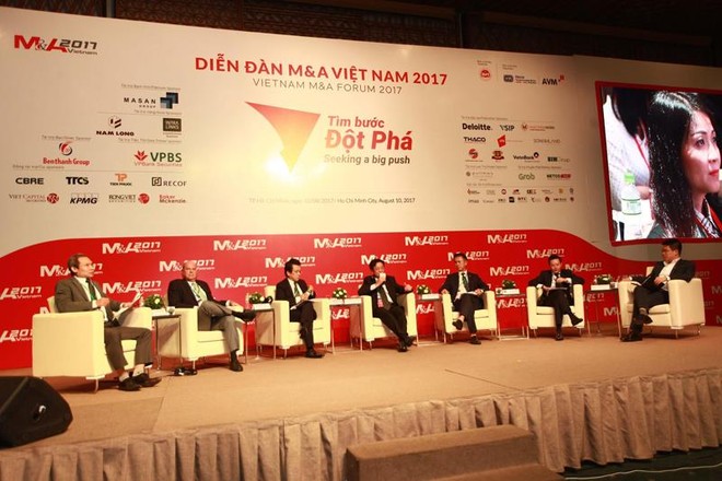 Các diễn giả thảo luận tại Diễn đàn M&A Việt Nam 2017