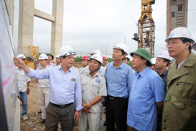 Phó Thủ tướng Chính phủ Vương Đình Huệ đã thị sát tiến độ thi công của dự án cao tốc Hải Phòng - Hạ Long 