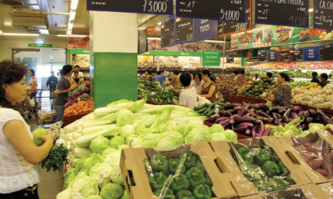 Các nhà bán lẻ ngoại đang chiếm thị phần rất lớn tại thị trường Việt Nam - Ảnh: Đức Thanh.