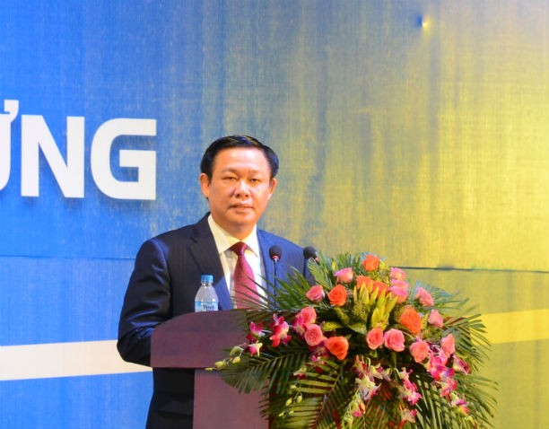 Phó Thủ tướng Vương Đình Huệ cho rằng vùng kinh tế động lực cần có cơ chế đi kèm, các địa phương miền Trung cần phối hợp Ban điều phối vùng nghiên cứu, đề xuất Chính phủ, Thủ tướng Chính phủ. Ảnh: Hà Minh