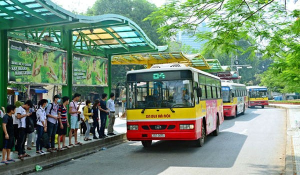 Hà Nội nâng cao chất lượng vận tải hành khách công cộng bằng xe buýt tiến tới dừng hoạt động xe máy tại các quận nội thành vào năm 2030