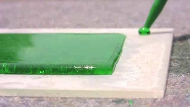 Ultra-Ever Dry: Công nghệ nano chống thấm mọi loại chất lỏng
