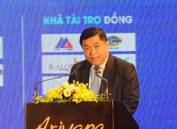 Bộ trưởng Bộ Kế hoạch và Đầu tư  Nguyễn Chí Dũng cho rằng, Đà Nẵng cần phải có chính sách đột phá hơn nữa xứng tầm là trung tâm của miền Trung-Tây Nguyên.